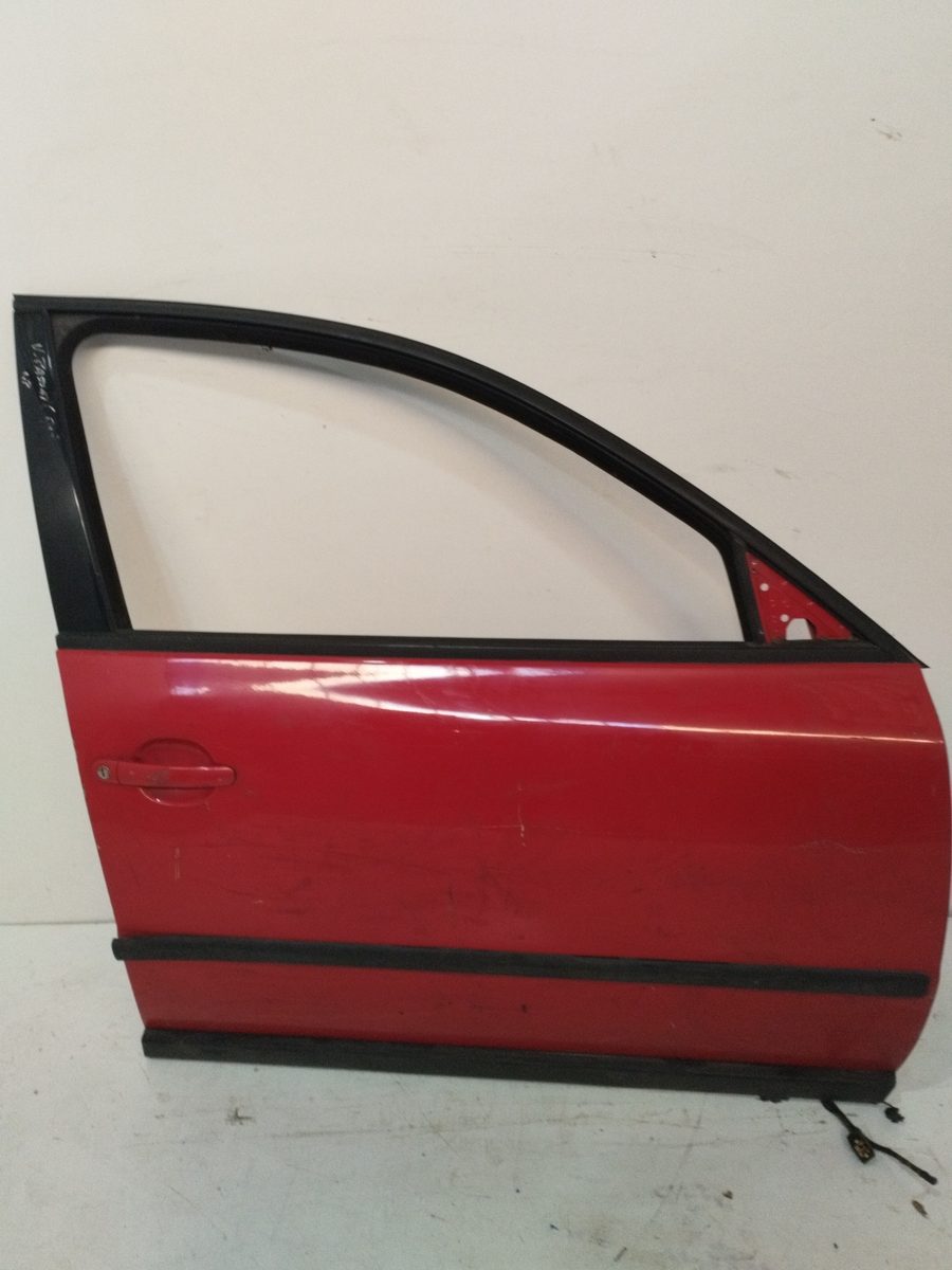Puerta Delantera Derecha Volkswagen Passat Berlina (3B3) 2000-2005 Trendline AAAA