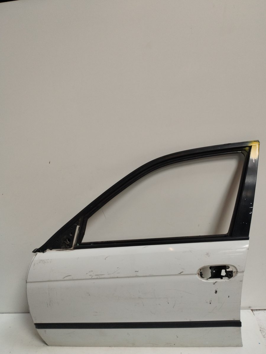 Puerta Delantera Izquierda BMW Serie 5 Berlina (E39) 1995-2003 Turbodiesel CAT