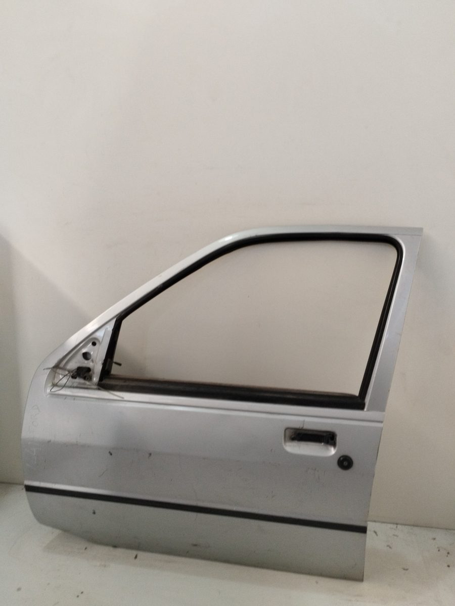 Puerta Delantera Izquierda Ford Fiesta Berl./courier 1988-1997 XR 2I Berlina