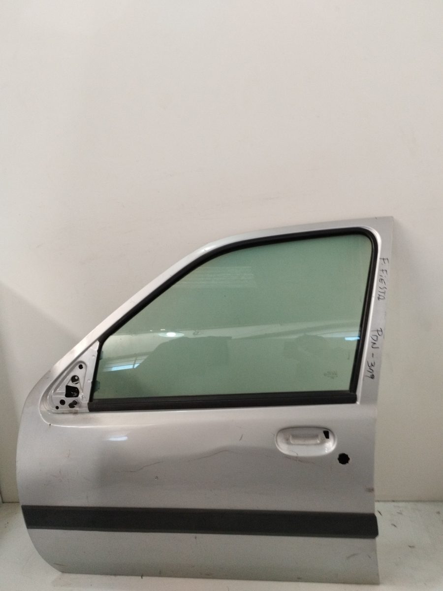 Puerta Delantera Izquierda Ford Fiesta Berlina (DX) 1999-2002 Diesel CAT