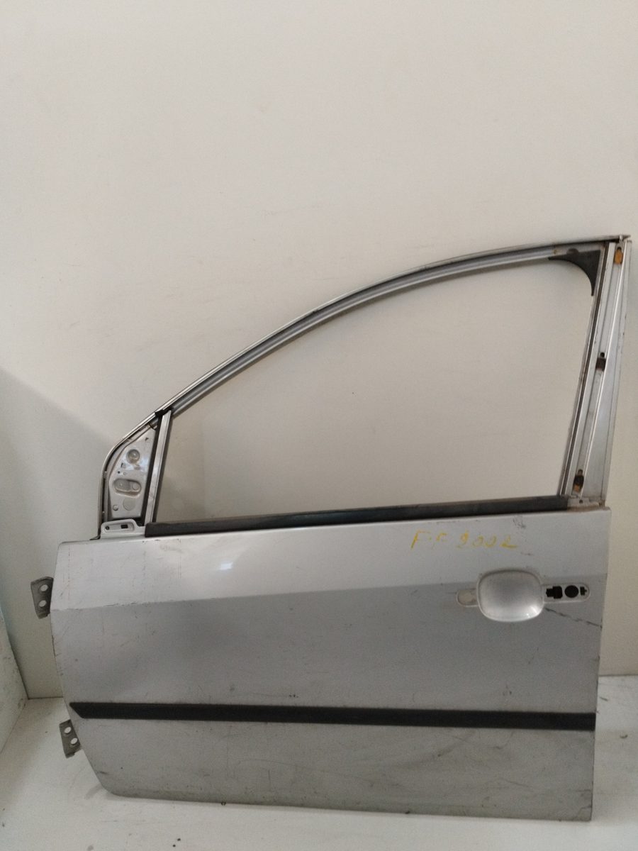 Puerta Delantera Izquierda Ford Fiesta Berlina (DX) 1999-2002 Diesel CAT