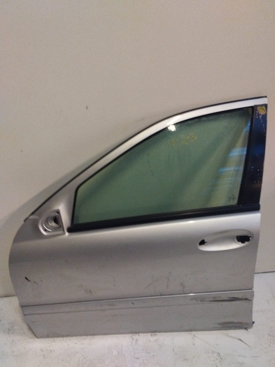 Puerta Delantera Izquierda Mercedes-Benz Clase C (W203) Berlina 2000-2007 A2037200105