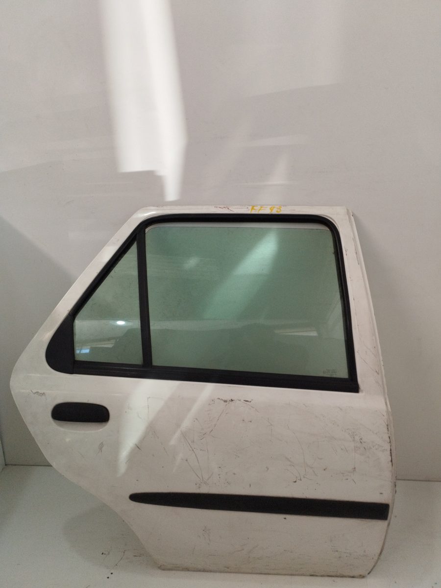 Puerta Trasera Derecha Ford Fiesta Berlina (DX) 1999-2002