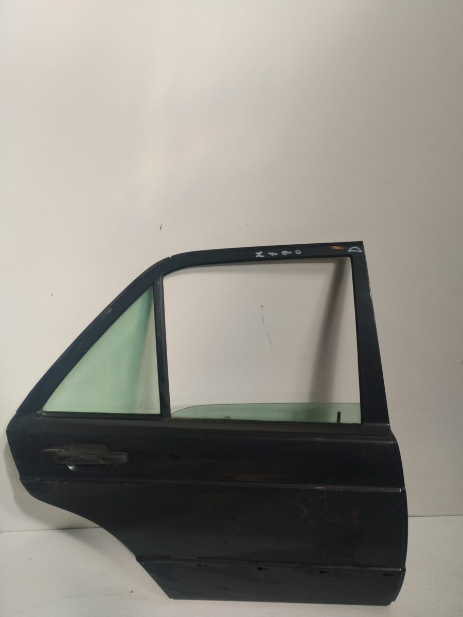 Puerta Trasera Derecha Mercedes-Benz Clase C (W201) Berlina 1982-1993 E 190 (201.018)