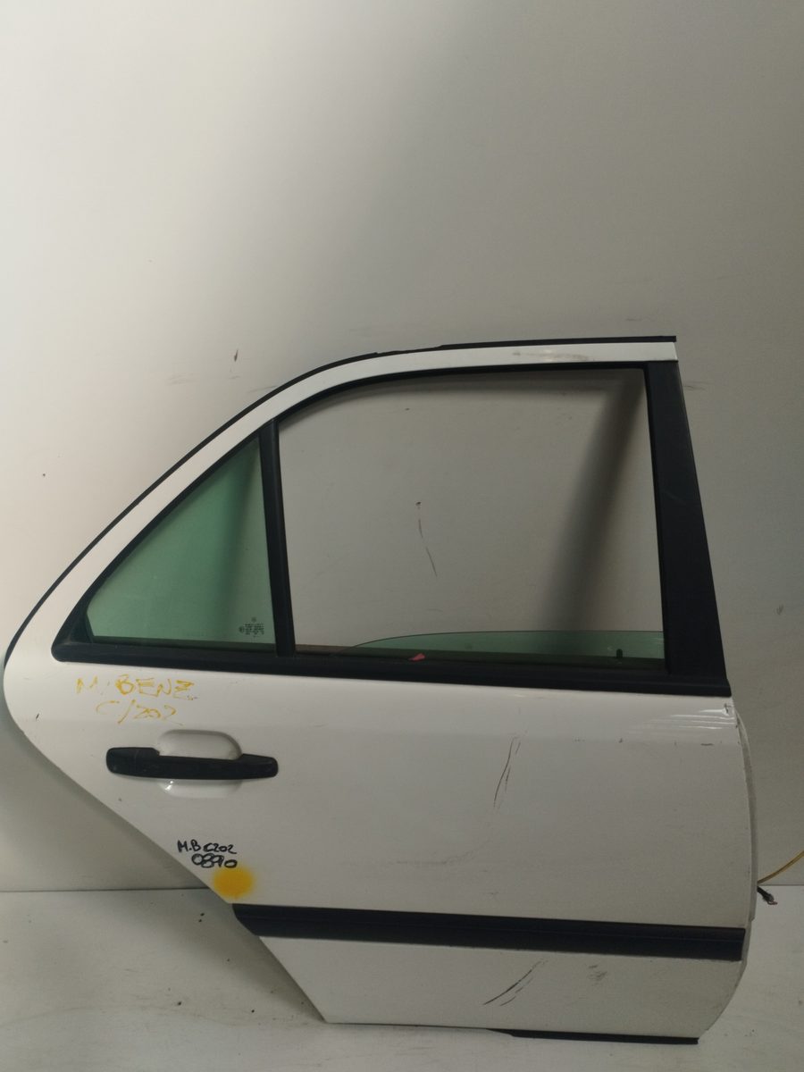 Puerta Trasera Derecha Mercedes-Benz Clase C (W202) Berlina 1993-2000 Diesel (202.125)