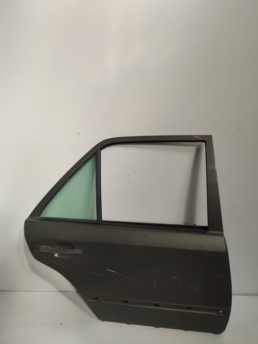 Puerta Trasera Derecha Mercedes-Benz Clase E (W124) Berlina 1984-1997 E 230 (124.023)