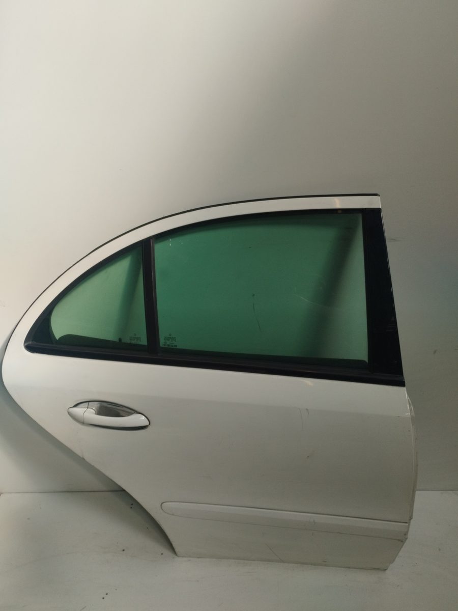 Puerta Trasera Derecha Mercedes-Benz Clase E (W211) Berlina 2002-2009 E 320 (211.065)