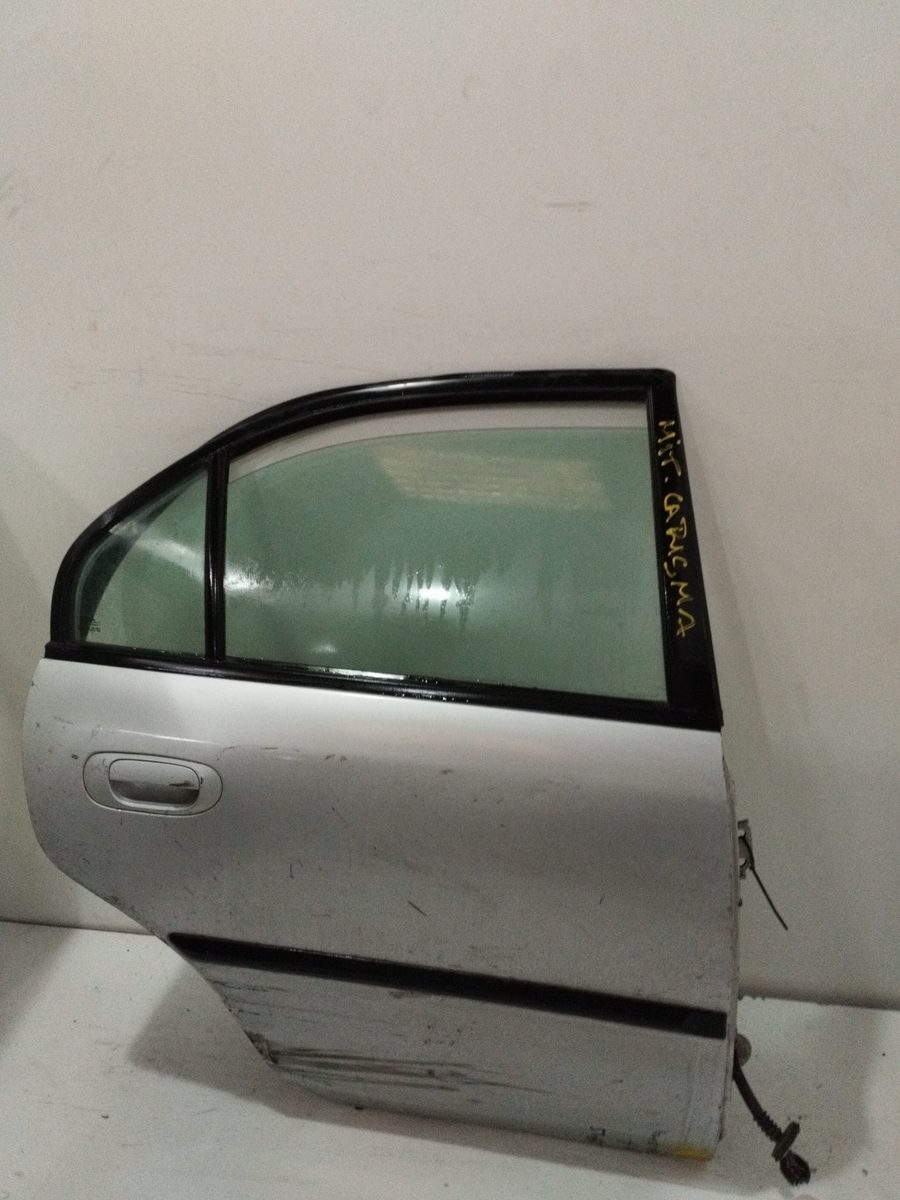 Puerta Trasera Derecha Mitsubishi Carisma Berlina 5 (DA0) 1999-2005 DI-D Comfort