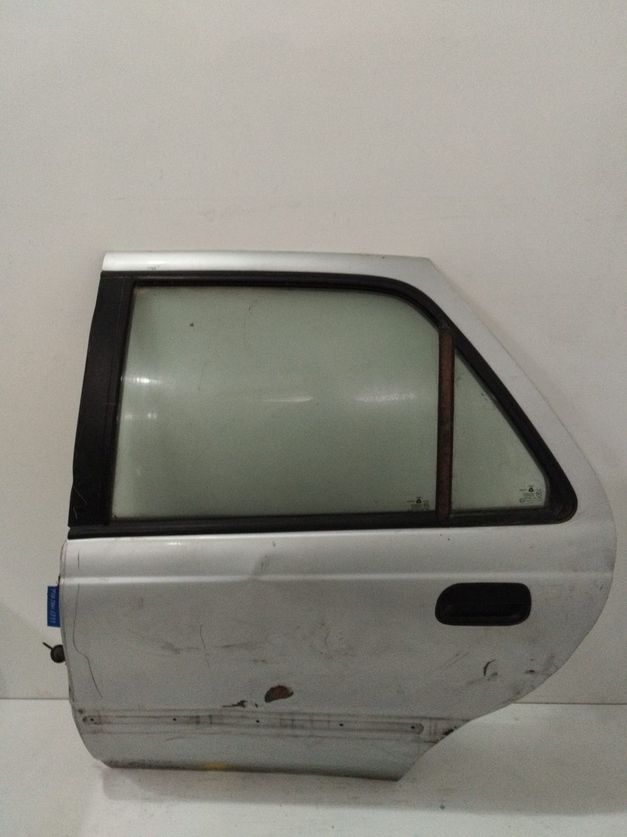 Puerta Trasera Izquierda Hyundai Lantra (J1) 1991-Actualidad GLS DOHC