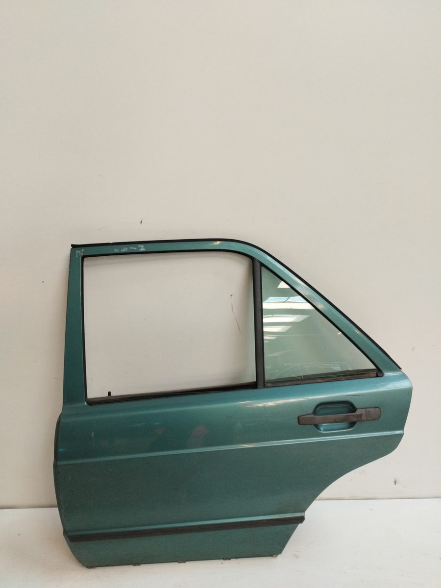 Puerta Trasera Izquierda Mercedes-Benz Clase C (W201) Berlina 1982-1993 E 190 (201.018)