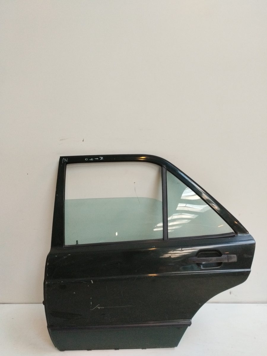Puerta Trasera Izquierda Mercedes-Benz Clase C (W201) Berlina 1982-1993 E 190 (201.018)