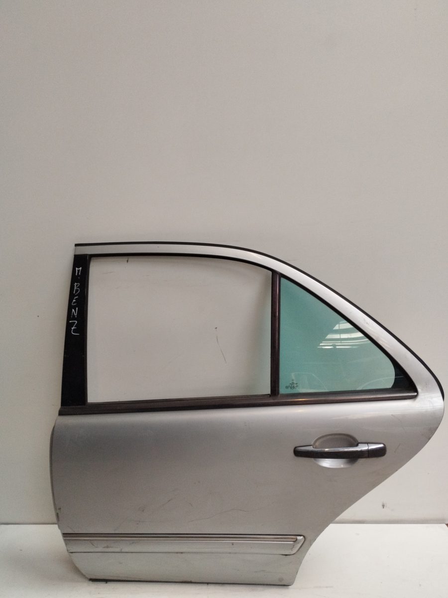 Puerta Trasera Izquierda Mercedes-Benz Clase C (W202) Berlina 1993-2000 CDI (202.133)