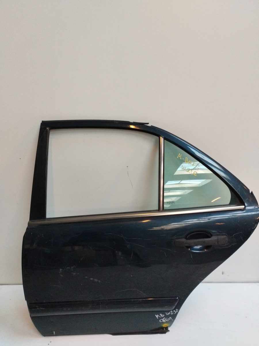 Puerta Trasera Izquierda Mercedes-Benz Clase E (W210) Berlina 1995-2002