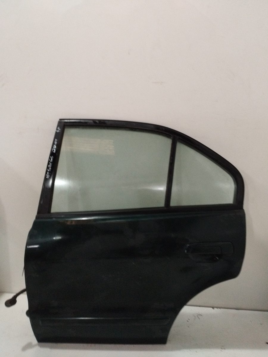 Puerta Trasera Izquierda Mitsubishi Galant Berlina (EA0) 1996-2004