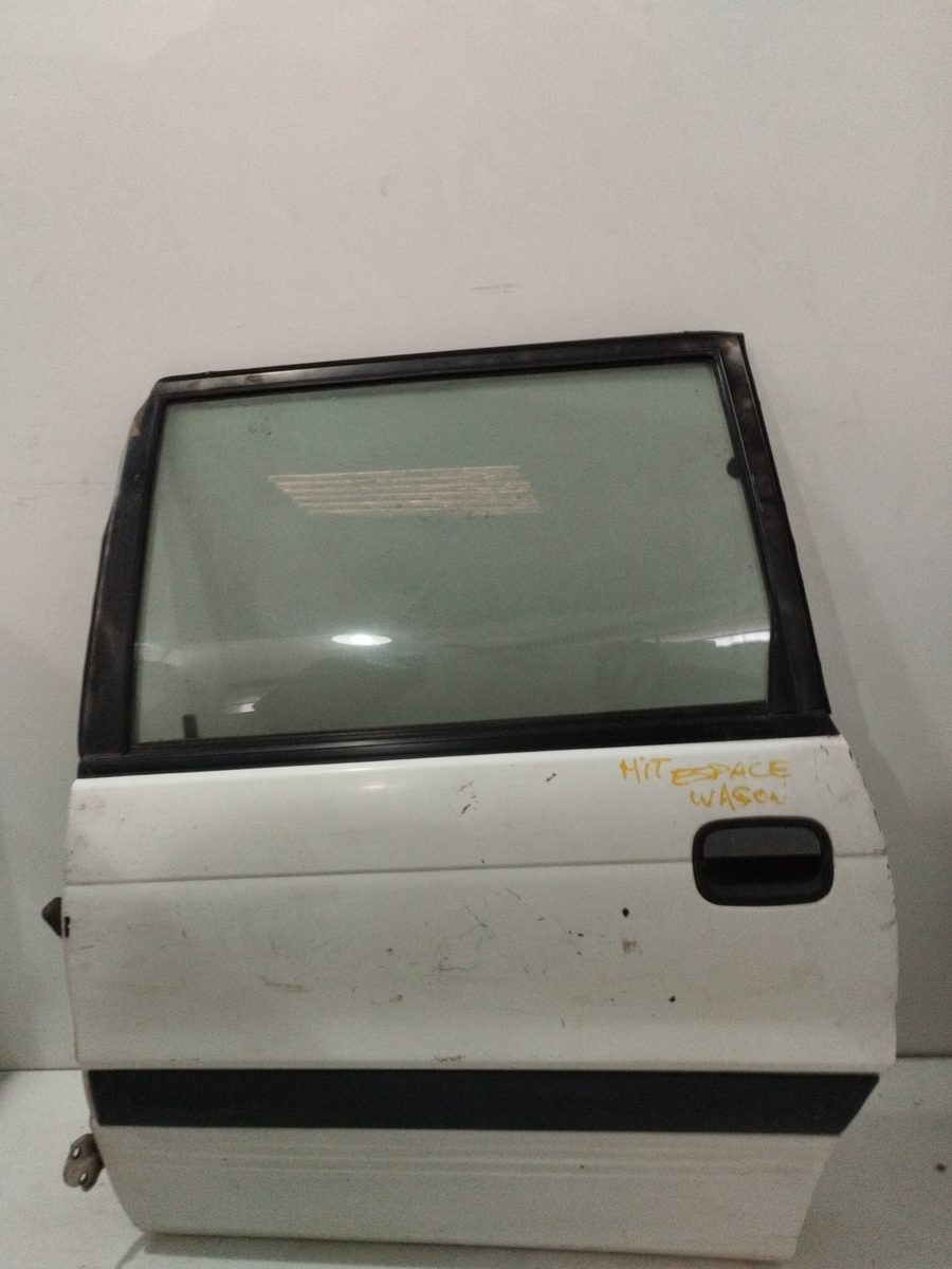 Puerta Trasera Izquierda Mitsubishi Space Wagon (N30/N40) 1991-1996 GLX Diesel