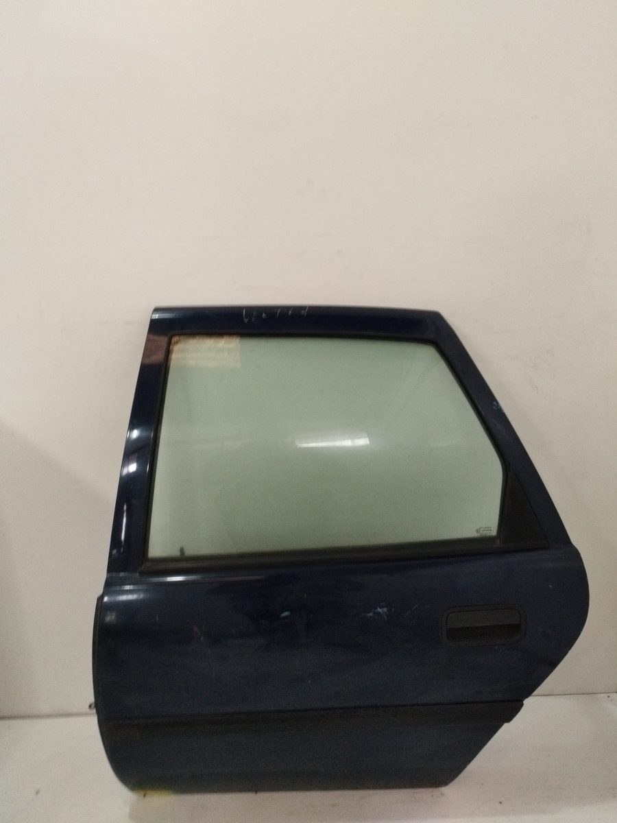 Puerta Trasera Izquierda Opel Vectra B Berlina 1995-2002 Básico