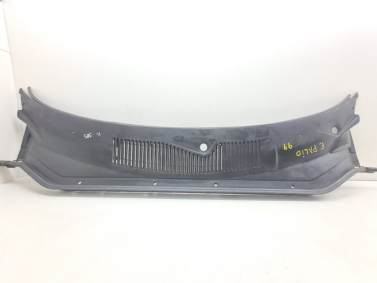 Rejilla De Torpedo Fiat Palio Berlina 1999-Actualidad 82491134