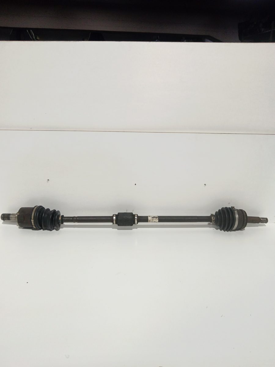 Semieje Delantero Derecho Hyundai Accent (MC) 2006-2010 GL 1.4L 71kW 49500E050