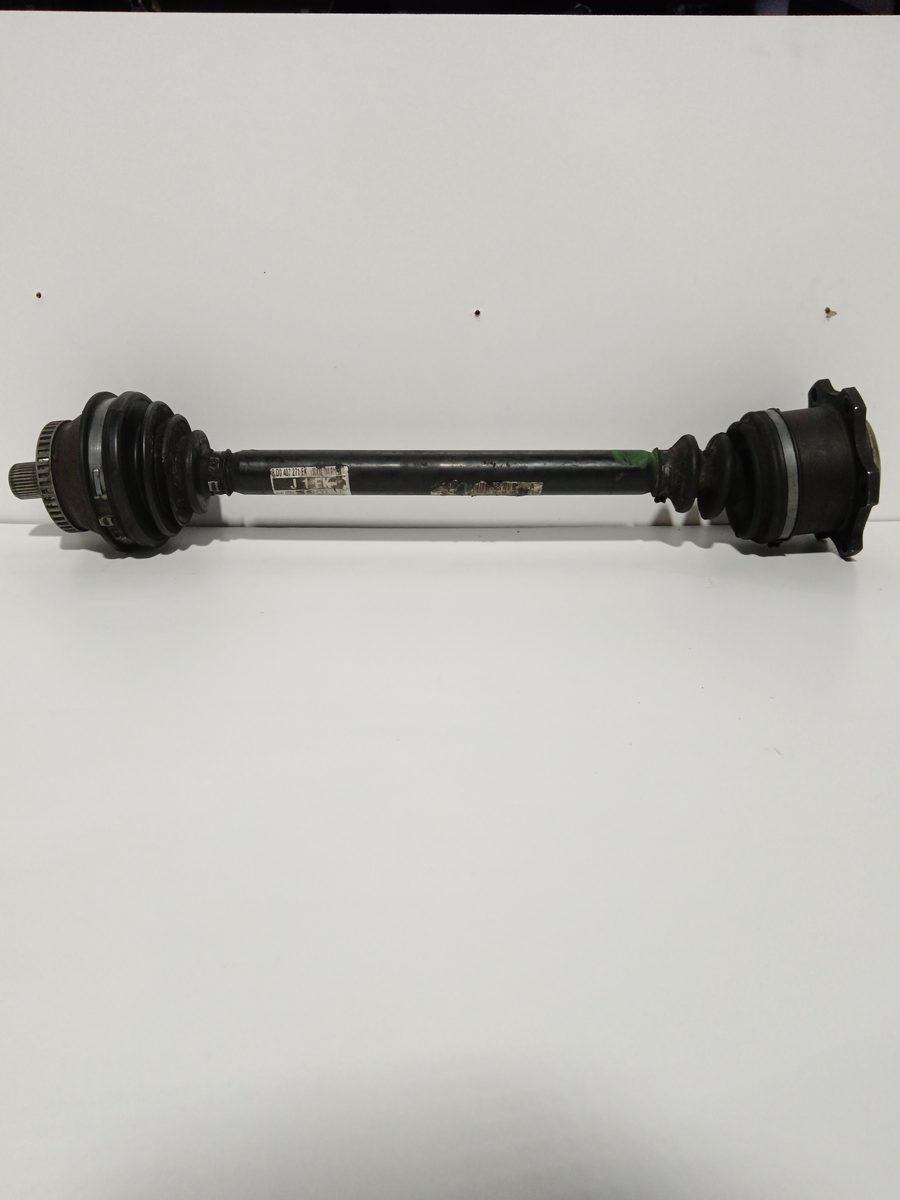 Semieje Delantero Derecho/Izquierdo Volkswagen Passat Berlina (3B3) 2000-2005 8D0407451NX