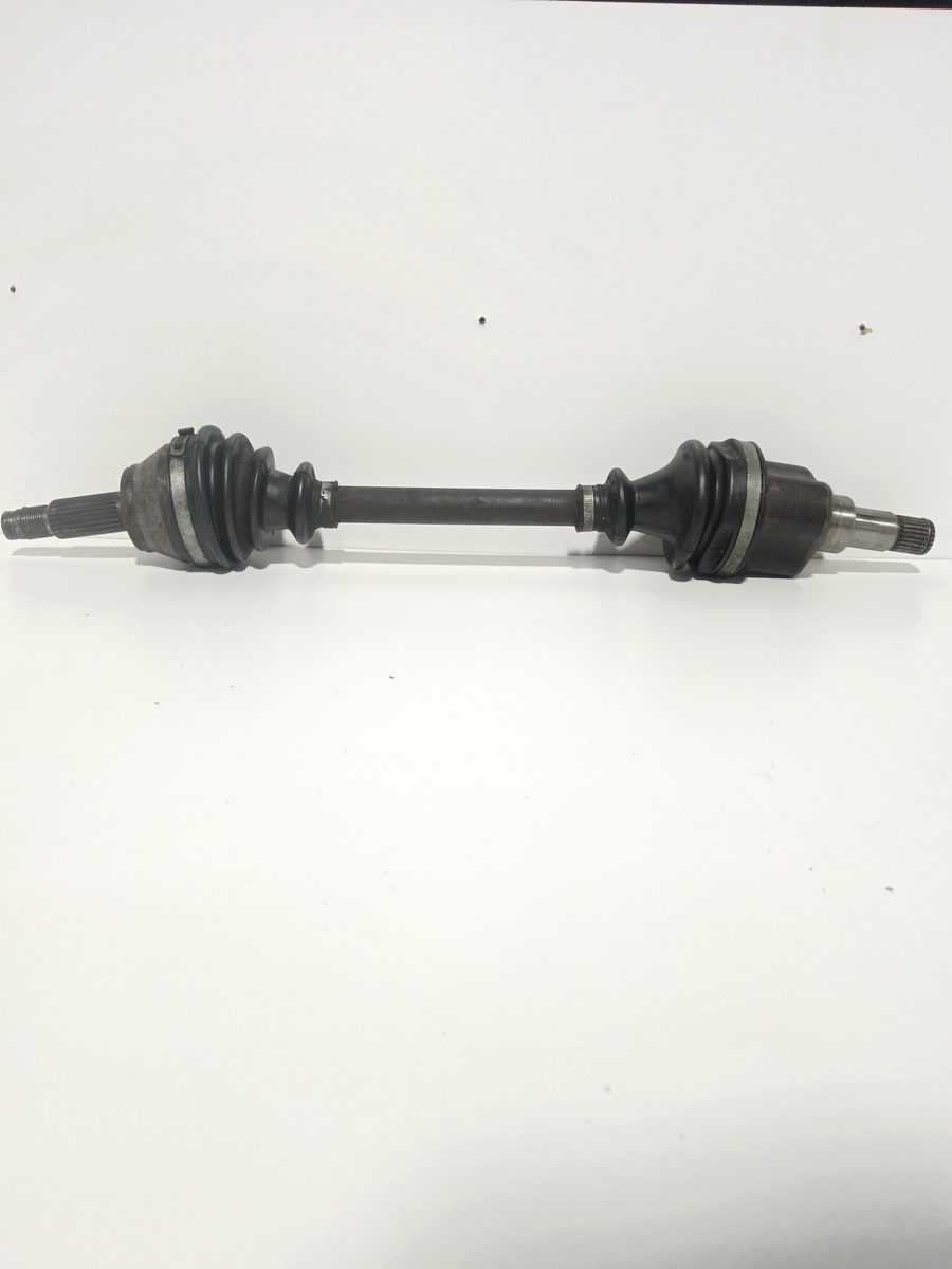 Semieje Delantero Izquierdo Ford Fiesta Berlina (DX) 1999-2002 1.8 Diesel CAT W702585