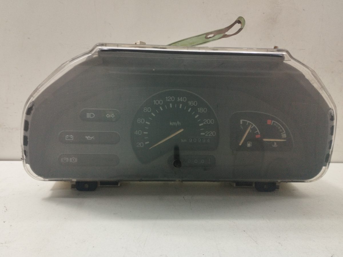 Tablero De Instrumentos Ford Fiesta Berl./courier 1988-1997 Porto 1.8L 44kW 94FB10848AA