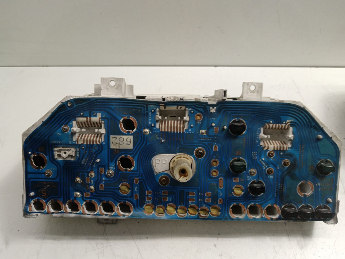 Tablero de Instrumentos Mitsubishi Space Wagon (N30/N40) 1991-1996