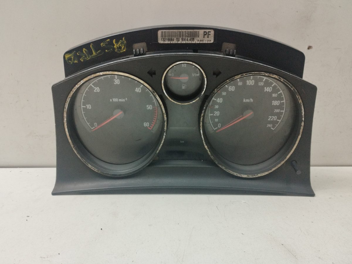 Tablero De Instrumentos Opel Astra H Ber. 2006-2010 Cosmo 1.9L 88kW 13216684