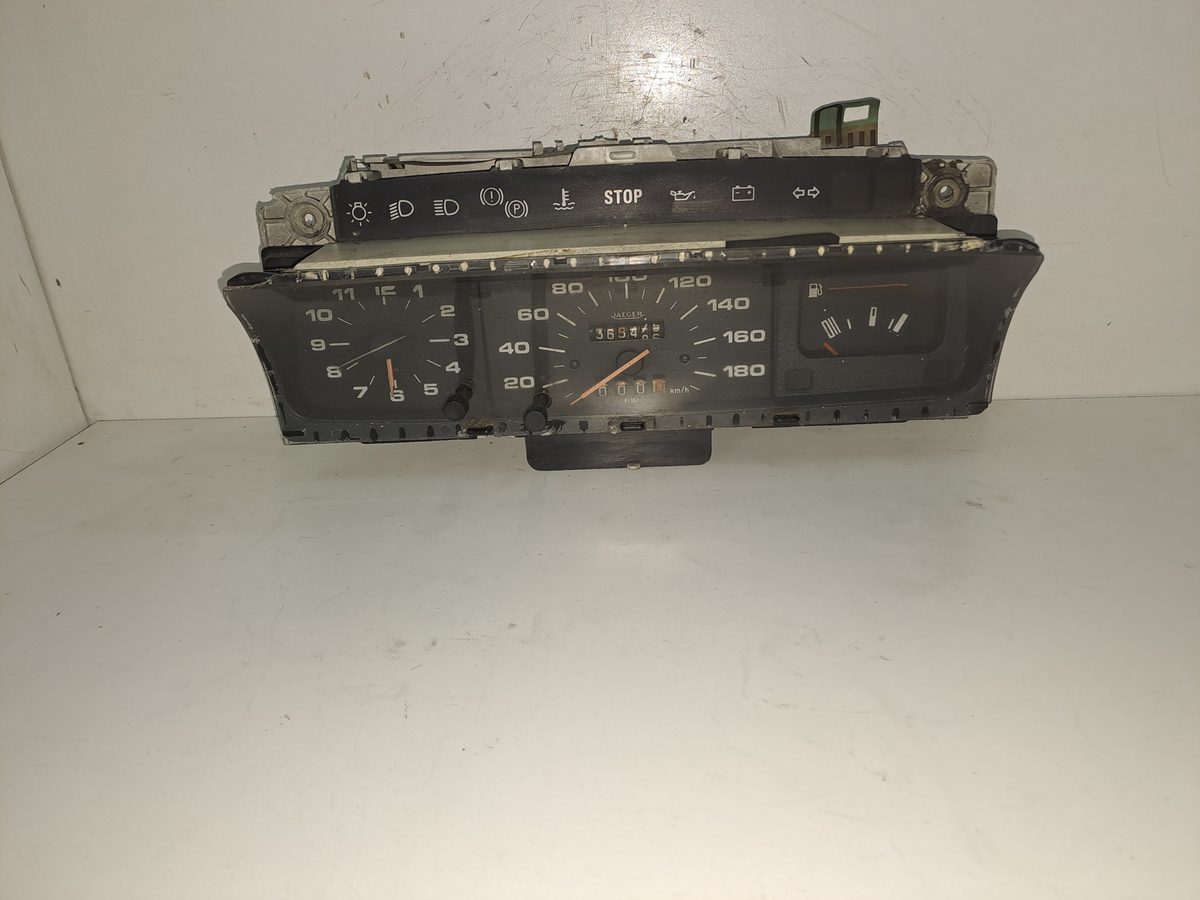 Tablero De Instrumentos Peugeot 205 Berlina 1983-1998 1.8 D Generation 1.8L 43kW 8595203