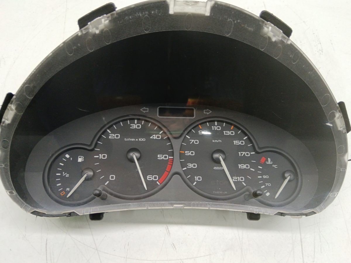 Tablero De Instrumentos Peugeot 206 Berlina 1998-2010 1.4 HDi 1.4L 50kW 9651740080