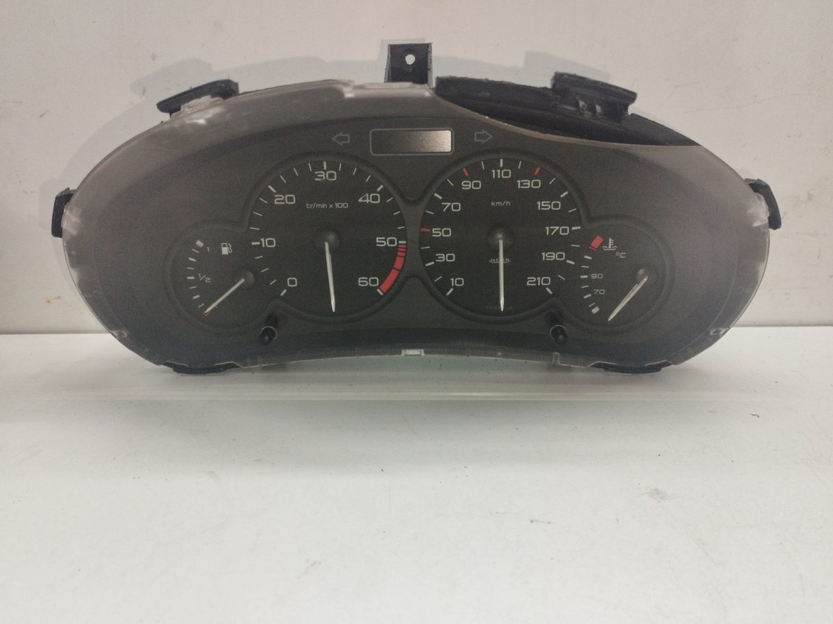 Tablero De Instrumentos Peugeot 206 Berlina 1998-2010 XT 1.4L 50kW 9659730580