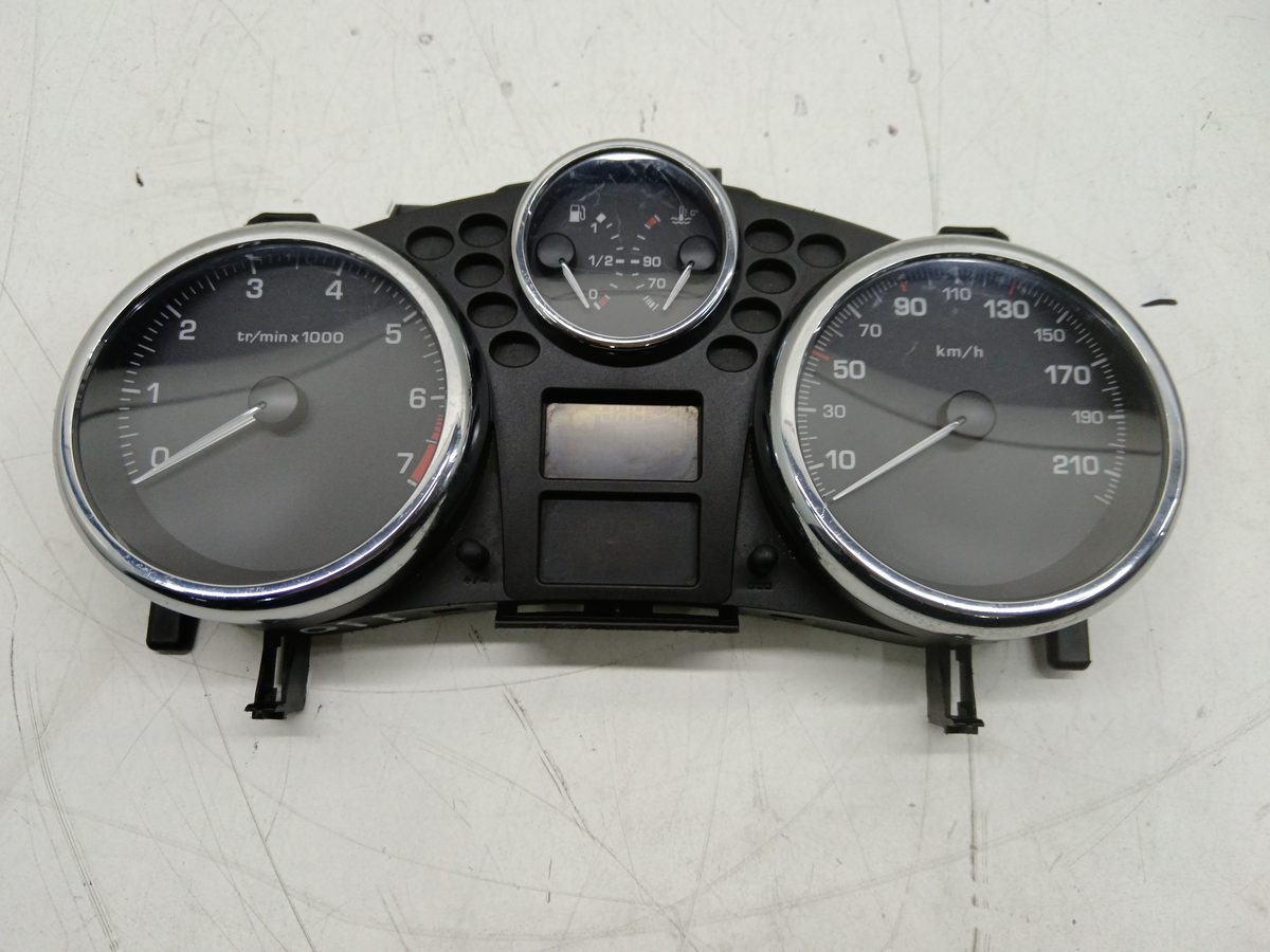 Tablero De Instrumentos Peugeot 207 2006-2012 1.6 HDi 1.6L 80kW 9662903980