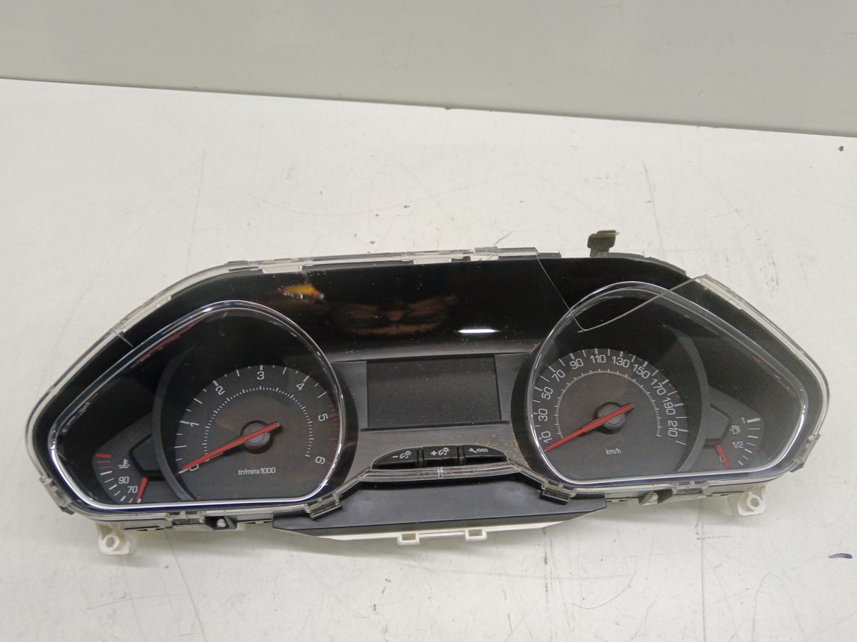 Tablero De Instrumentos Peugeot 208 2012-2019 Active 1.6L 68kW 9674643080