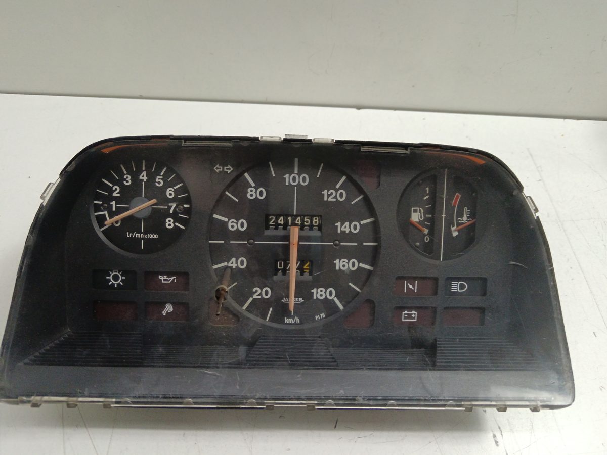 Tablero De Instrumentos Peugeot 305 Berlina 1977-Actualidad GLS 1.3L 44kW