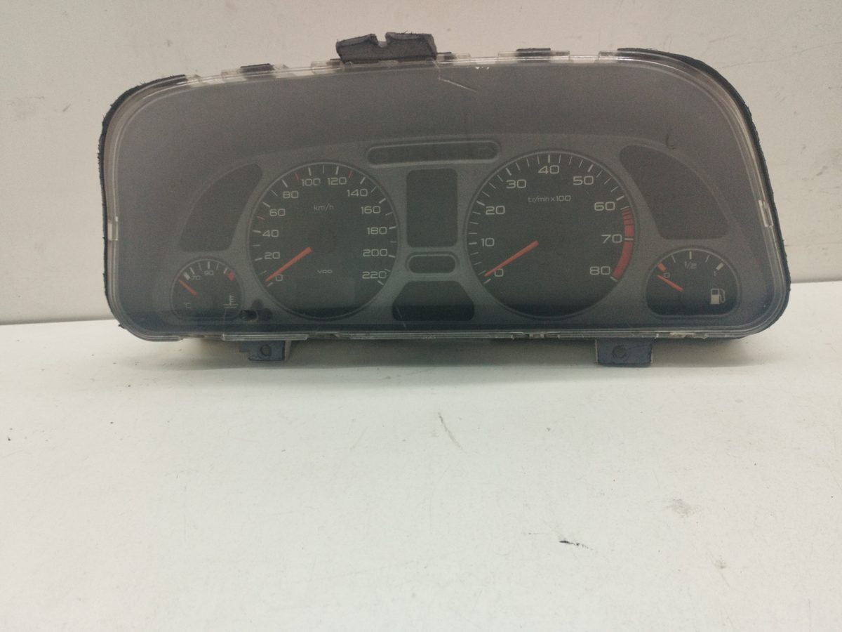 Tablero De Instrumentos Peugeot 306 Break 1979-2003 XT 1.8L 74kW 9636733080