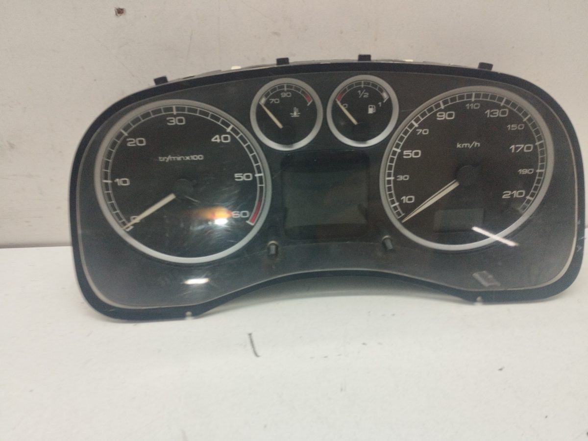 Tablero De Instrumentos Peugeot 307 Berlina (S2) 2005-2008 XS 2.0L 100kW P9660470680E01