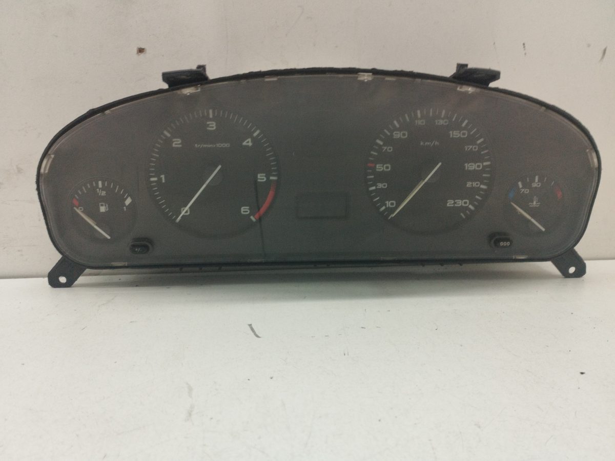 Tablero De Instrumentos Peugeot 406 Berlina (S1/S2) 1995-2005 2.2 HDi FAP CAT 9644230980