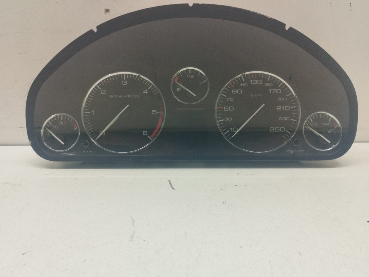 Tablero De Instrumentos Peugeot 407 2004-2011 ST Sport 2.0L 100kW 9658138280