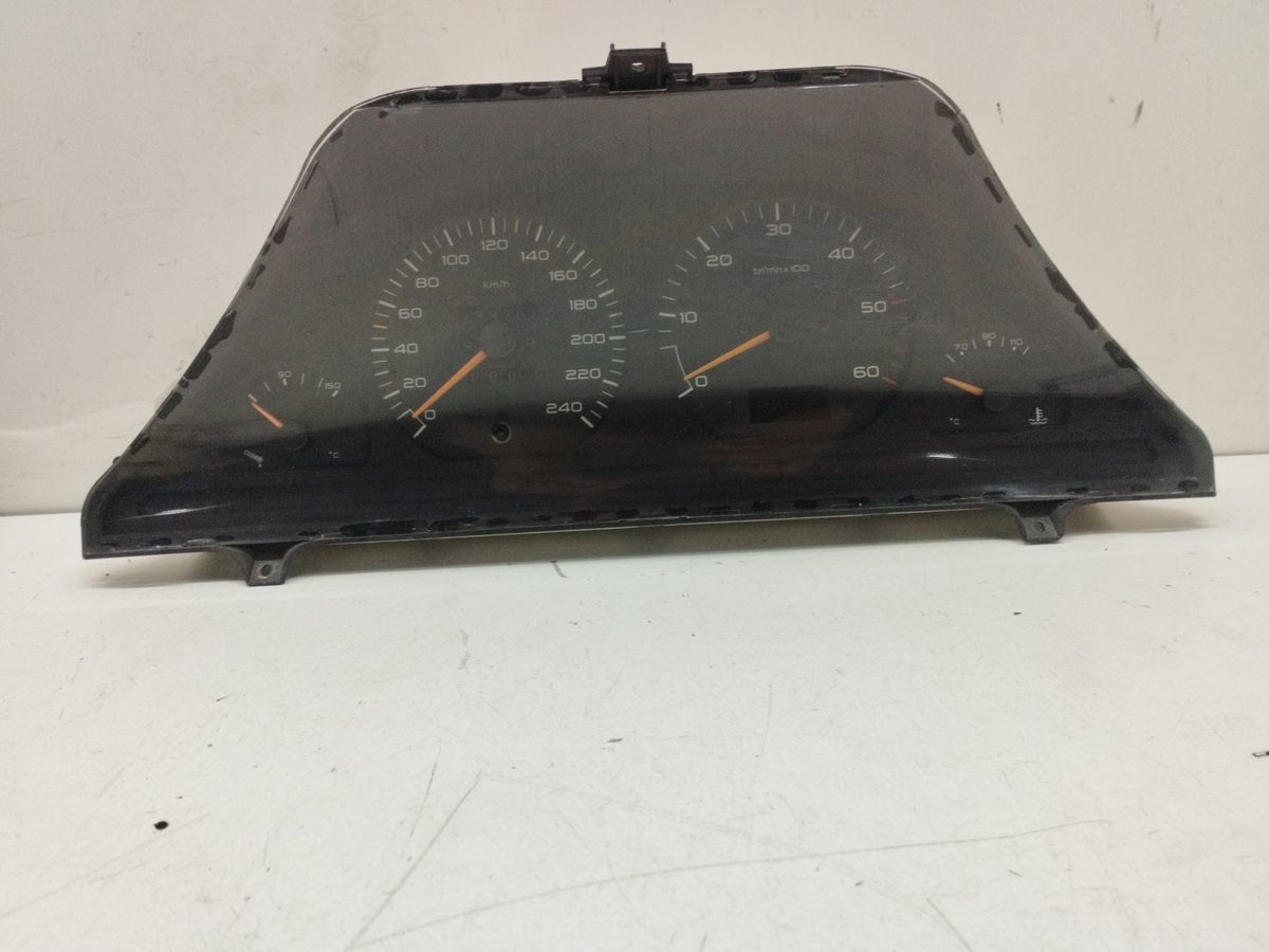 Tablero De Instrumentos Peugeot 605 1989-1998 SVDT 2.5L 95kW 9615754780