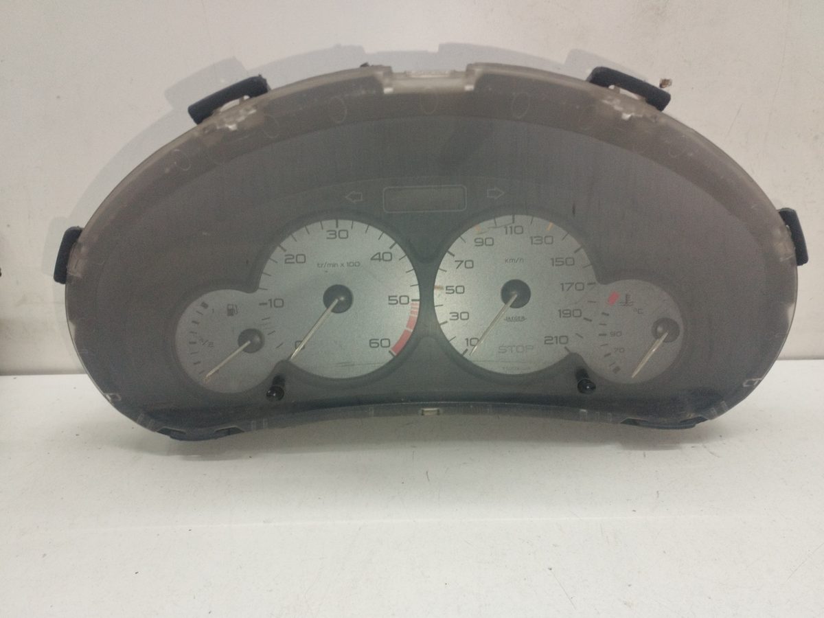Tablero De Instrumentos Peugeot Partner (S2) 2002-2008 Combiespace 2.0L 66kW 9646434180