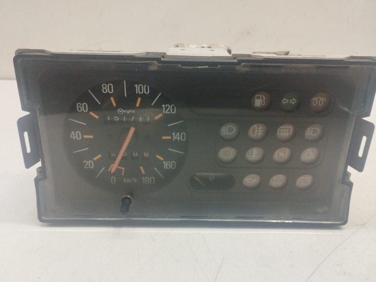 Tablero De Instrumentos Renault Rapid/express (F40) 1985-Actualidad 1.9 Diesel 77008008738