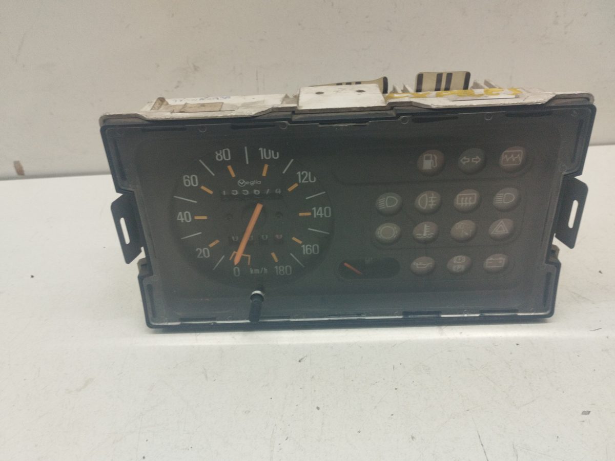 Tablero De Instrumentos Renault Rapid/express (F40) 1985-Actualidad 1.9 Diesel 7700808738