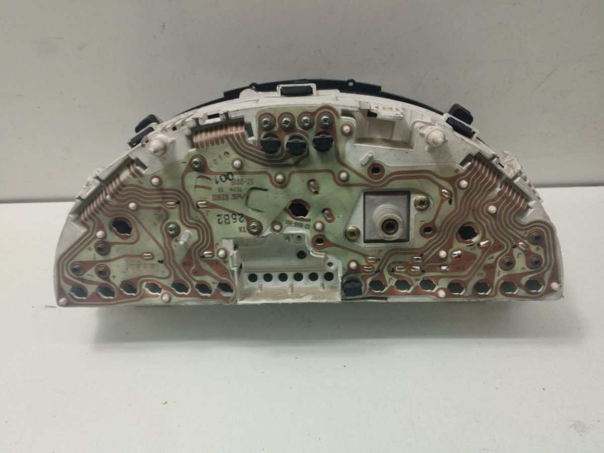 Tablero de Instrumentos Suzuki Swift SF (MA) 1996-2003