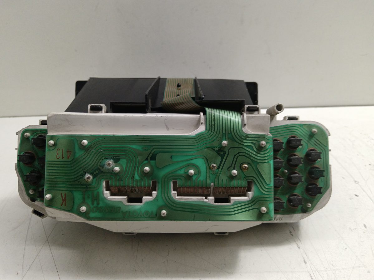 Tablero de Instrumentos Toyota Yaris (NCP1/NLP1/SCP1) 1999-2005