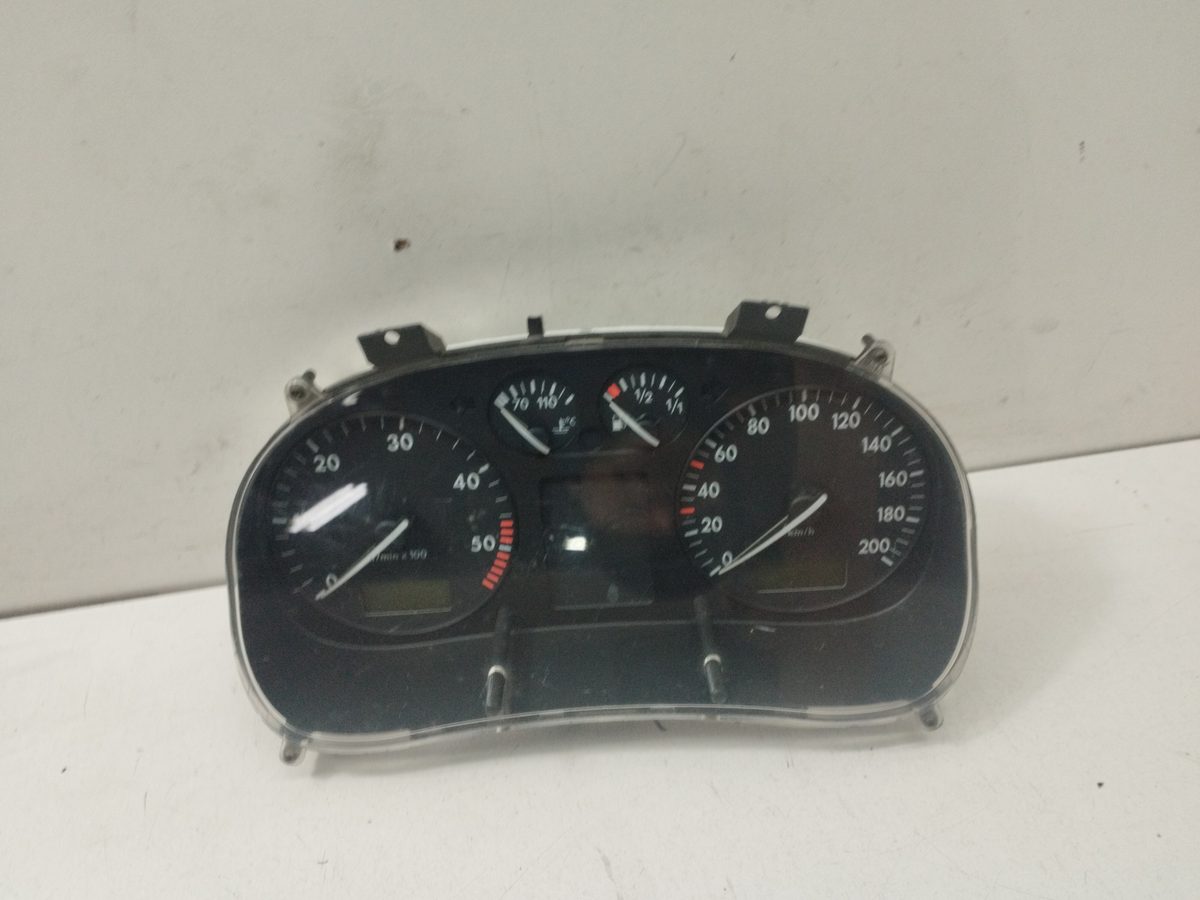 Tablero De Instrumentos Volkswagen Polo Berlina (6N1) 1994-1999 Air 1.9L 47kW 5392326610