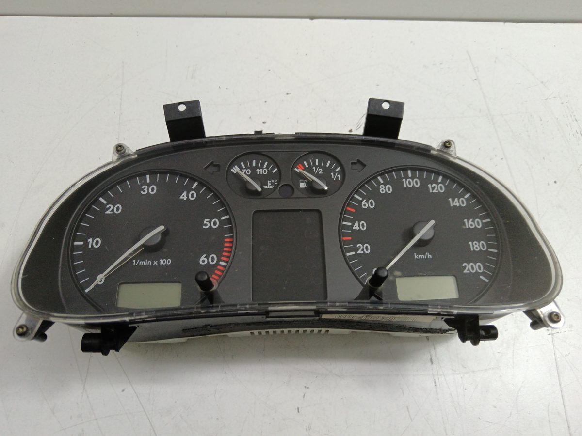 Tablero De Instrumentos Volkswagen Polo Berlina (6N2) 1999-2002 1.9 SDI 6N0919860