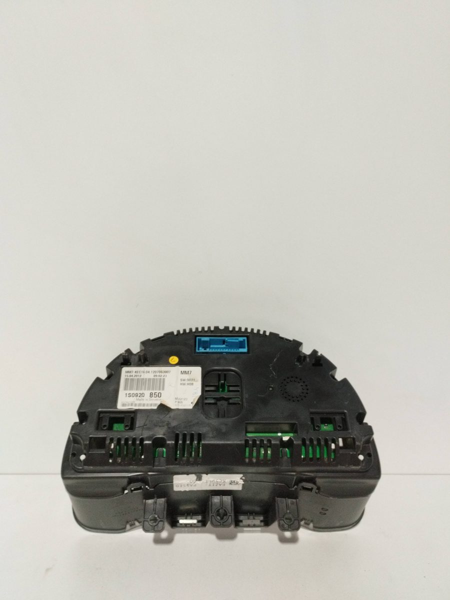 Tablero de Instrumentos Volkswagen Up! (121) 2011-2016