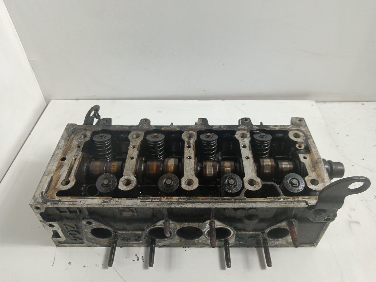 Tapa De Cilindros Peugeot 206 Berlina 1998-2010 XT 1.4L 55kW 9627748110