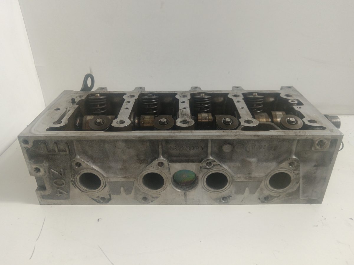 Tapa De Cilindros Peugeot 206 Berlina 1998-2010 XT 1.4L 55kW KFX9627748110