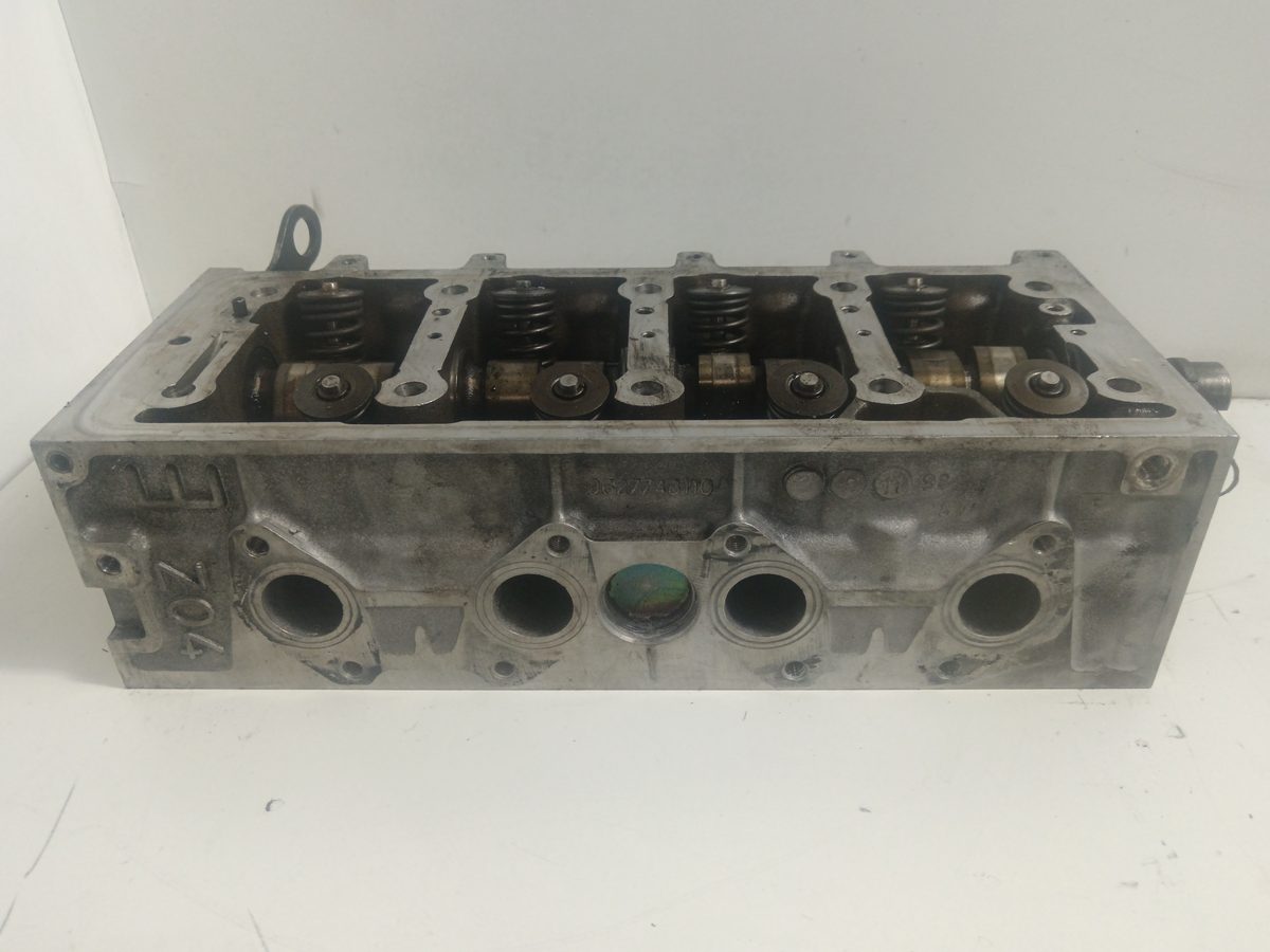Tapa De Cilindros Peugeot 206 Berlina 1998-2010 XT 1.4L 55kW KFX9627748110