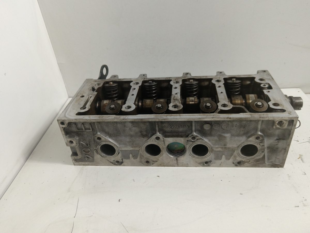 Tapa De Cilindros Peugeot 206 Berlina 1998-2010 XT 1.4L 55kW KFX9627748110
